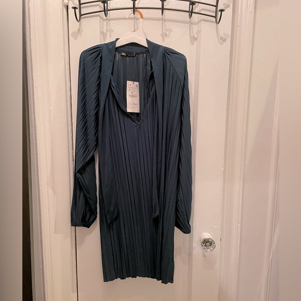 ZARA Forrest green pleated dress.